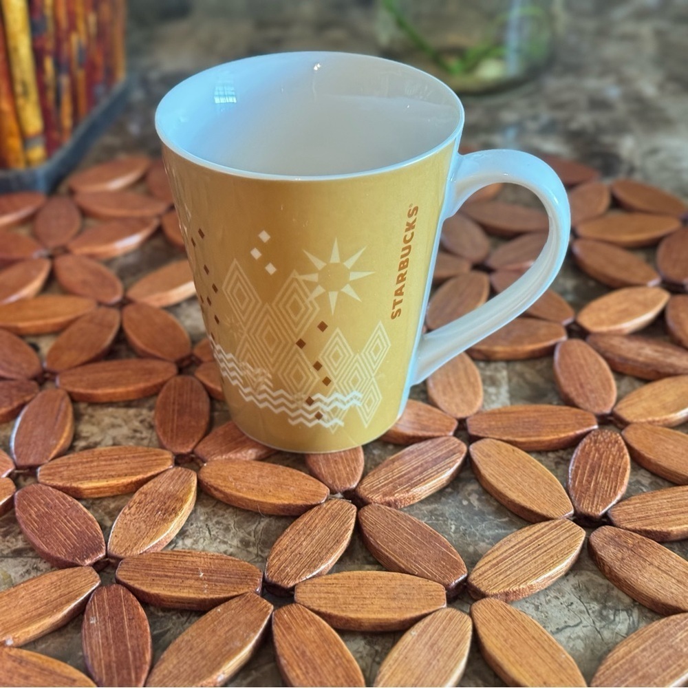 Starbucks 2013 Geo Sun & Sea Print Coffee Mug 12 oz